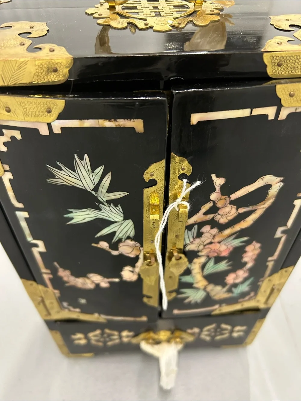 Vintage Chinese Black Lacquer Jewelry Box Cabinet Mother of Pearl Inlay Brass